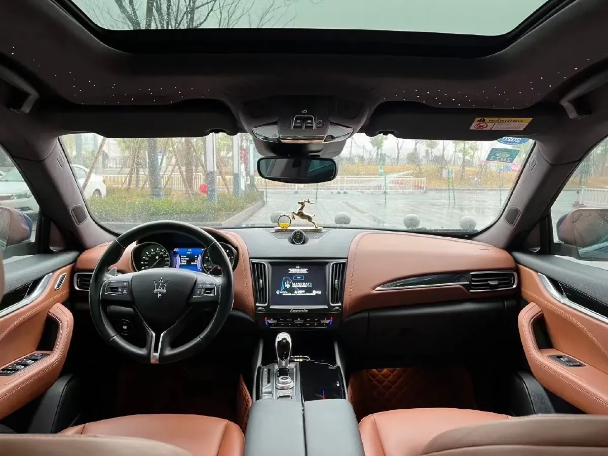 2018 Maserati Levante 3.0T 350HP V6 8AT,autocango,china used car exporter,china ev exporter,chinese used car exporter,chinese used ev exporter