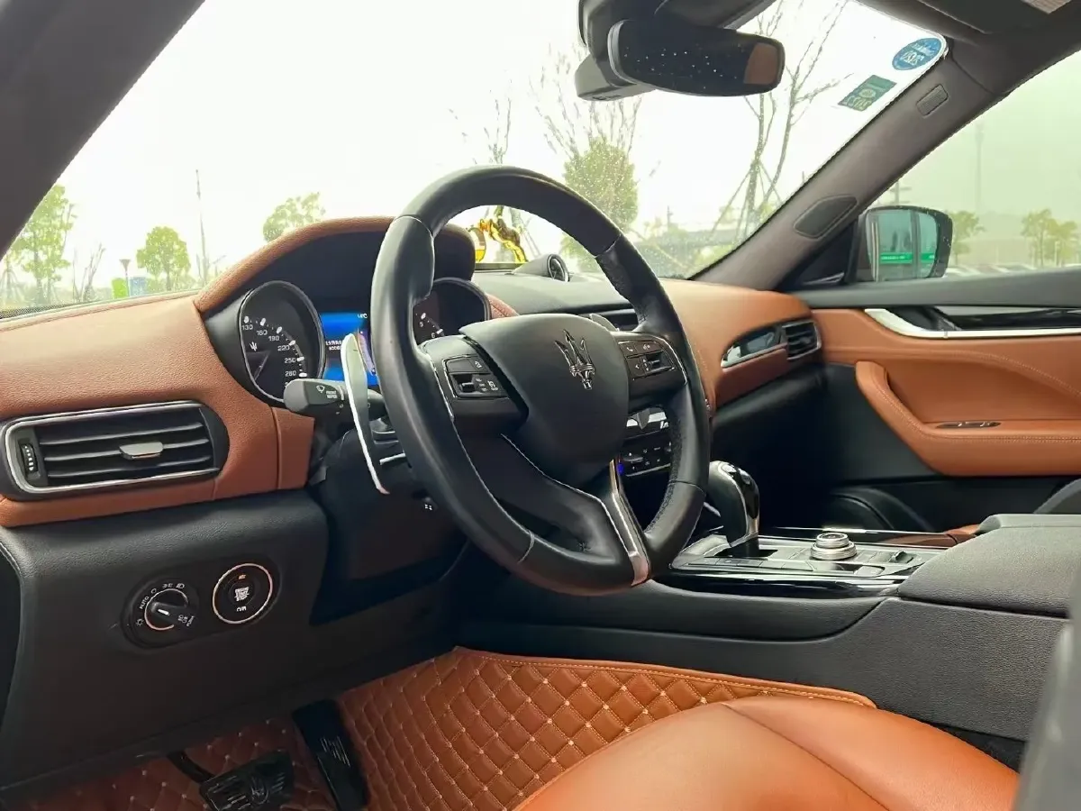 2018 Maserati Levante 3.0T 350HP V6 8AT,autocango,china used car exporter,china ev exporter,chinese used car exporter,chinese used ev exporter