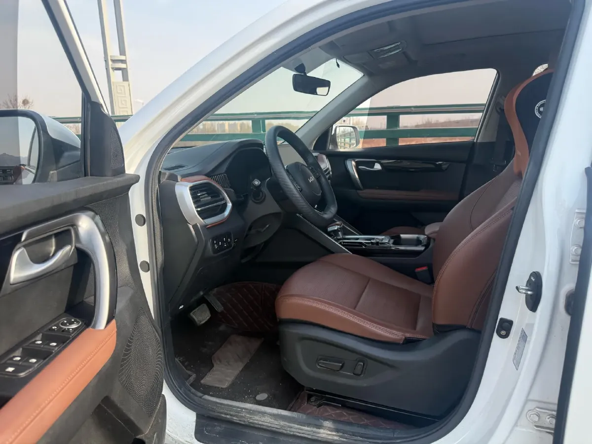 2021 Kia Sportage R 2.0L 161HP L4 6AT,autocango,china used car exporter,china ev exporter,chinese used car exporter,chinese used ev exporter
