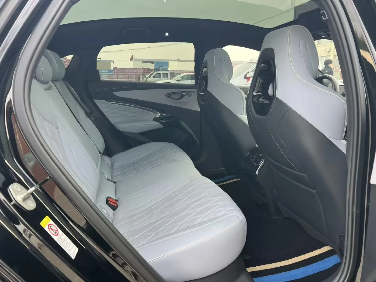 2022 AITO AITO M5 Range Extended 125HP REEV 40KWH,autocango,china used car exporter,china ev exporter,chinese used car exporter,chinese used ev exporter