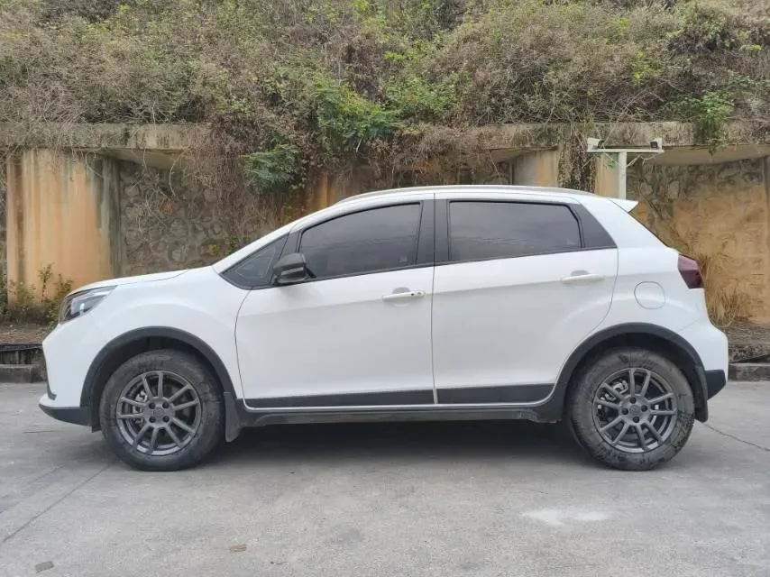 2022 Livan X3 PRO 1.5L 113HP L4 CVT,autocango,china used car exporter,china ev exporter,chinese used car exporter,chinese used ev exporter