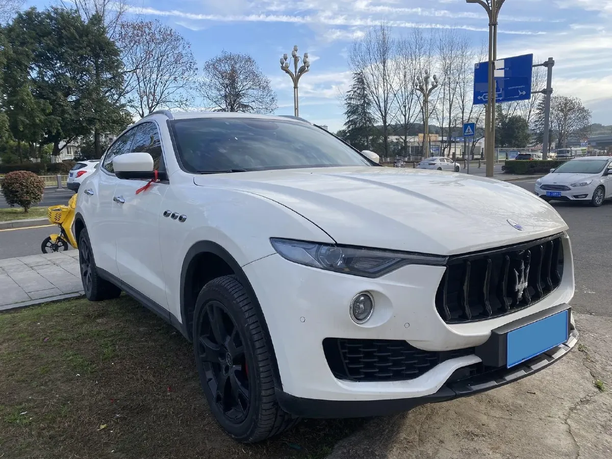 2018 Maserati Levante 3.0T 350HP V6 8AT,autocango,china used car exporter,china ev exporter,chinese used car exporter,chinese used ev exporter
