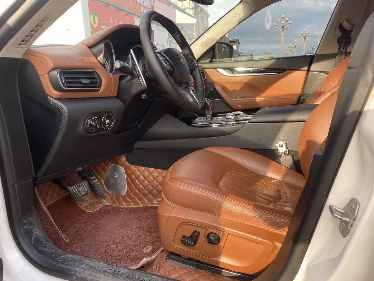 2018 Maserati Levante 3.0T 350HP V6 8AT,autocango,china used car exporter,china ev exporter,chinese used car exporter,chinese used ev exporter