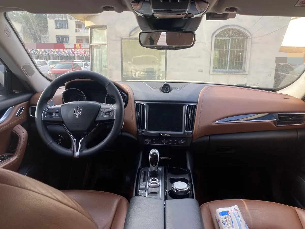 2018 Maserati Levante 3.0T 350HP V6 8AT,autocango,china used car exporter,china ev exporter,chinese used car exporter,chinese used ev exporter