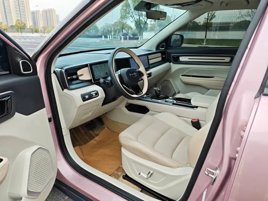 2023 Geely ICON 1.5T 181HP L4 7DCT,autocango,china used car exporter,china ev exporter,chinese used car exporter,chinese used ev exporter