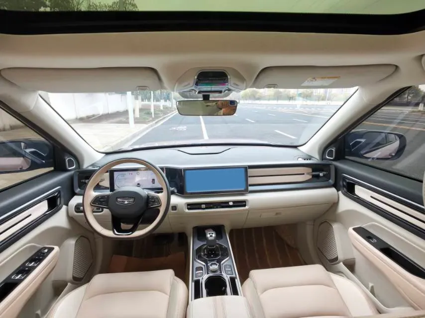 2023 Geely ICON 1.5T 181HP L4 7DCT,autocango,china used car exporter,china ev exporter,chinese used car exporter,chinese used ev exporter