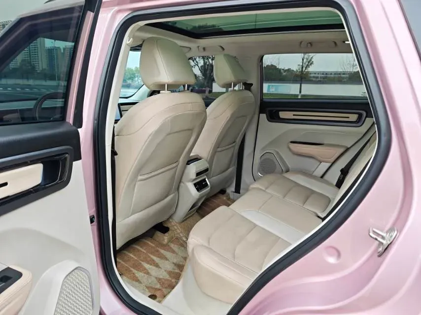 2023 Geely ICON 1.5T 181HP L4 7DCT,autocango,china used car exporter,china ev exporter,chinese used car exporter,chinese used ev exporter