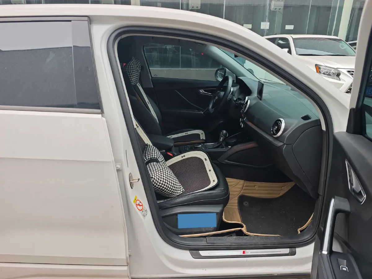 2022 Audi Q2L 1.4T 150HP L4 7DCT,autocango,china used car exporter,china ev exporter,chinese used car exporter,chinese used ev exporter