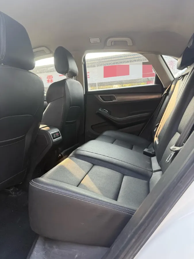 2017 Zotye SR7 1.5T 150HP L4 5MT,autocango,china used car exporter,china ev exporter,chinese used car exporter,chinese used ev exporter