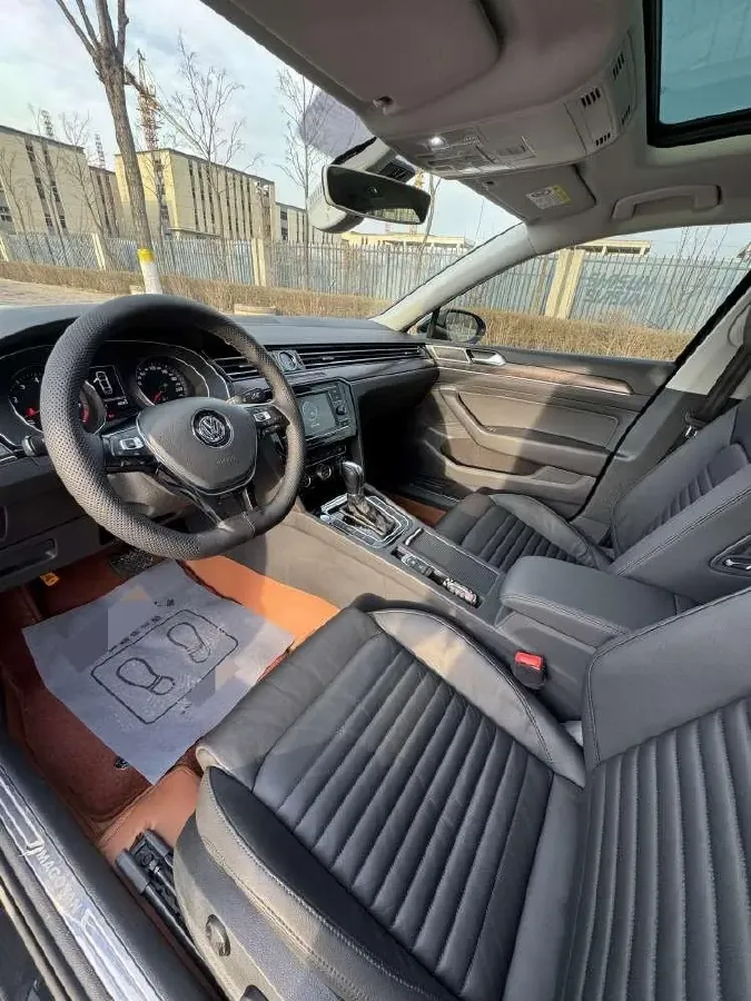 2018 Volkswagen Magotan 1.8T 180HP L4 7DCT,autocango,china used car exporter,china ev exporter,chinese used car exporter,chinese used ev exporter