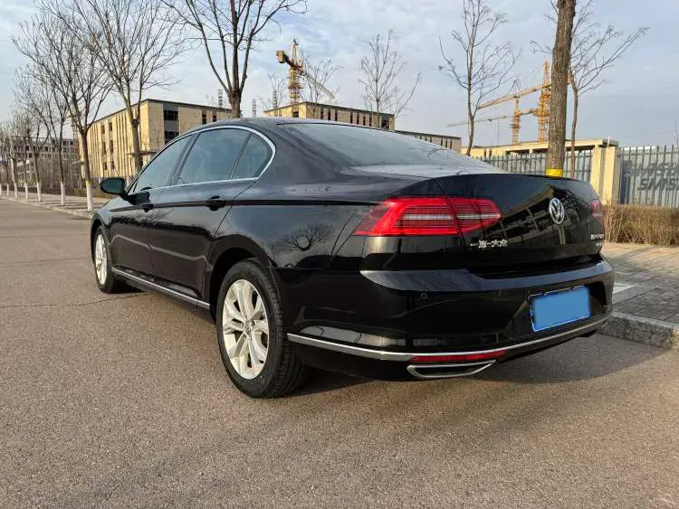 2018 Volkswagen Magotan 1.8T 180HP L4 7DCT,autocango,china used car exporter,china ev exporter,chinese used car exporter,chinese used ev exporter