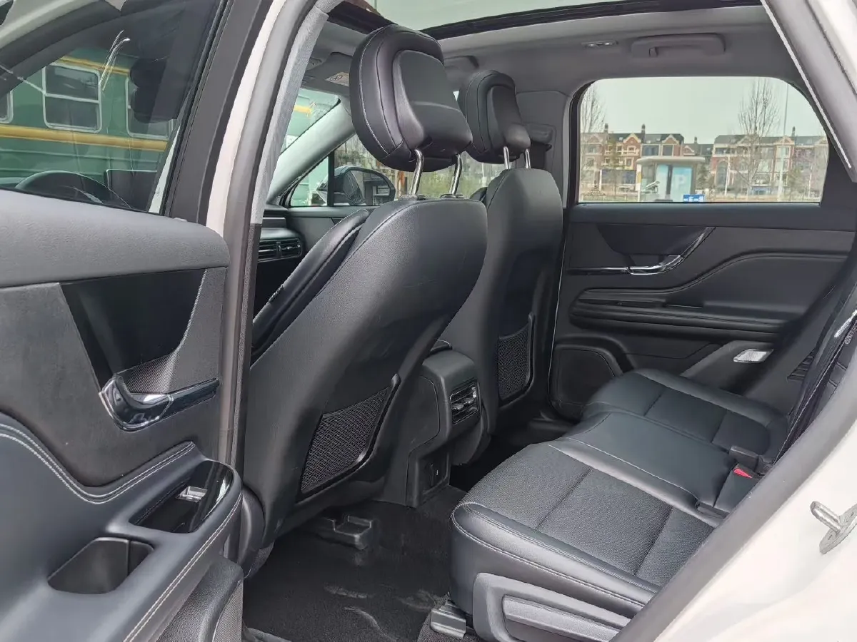 2022 Lincoln Corsair 2.0T 245HP L4 8AT,autocango,china used car exporter,china ev exporter,chinese used car exporter,chinese used ev exporter