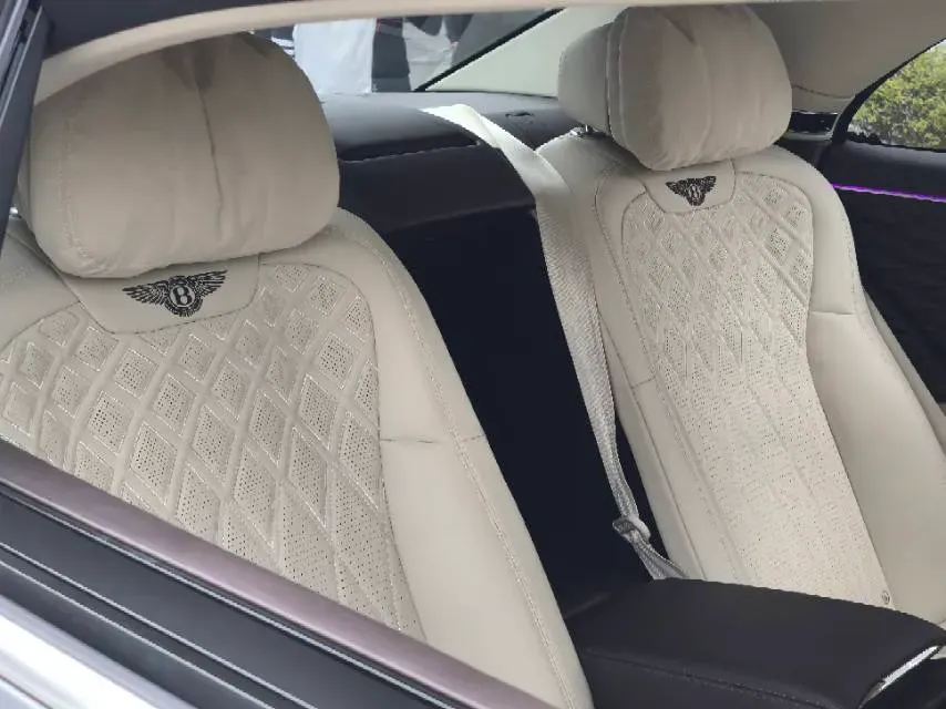 2021 Bentley Bentayga 4.0T 550HP V8 8AT,autocango,china used car exporter,china ev exporter,chinese used car exporter,chinese used ev exporter