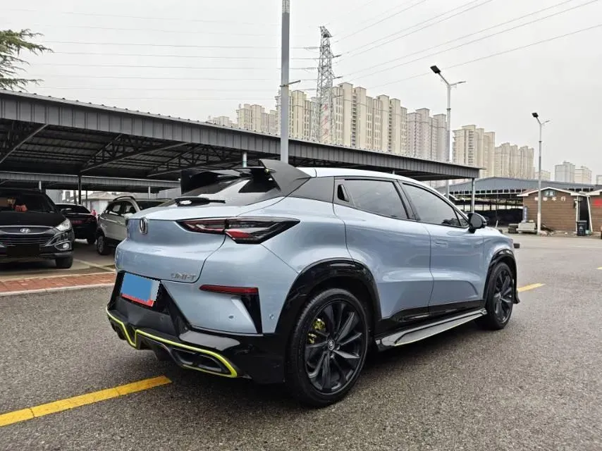 2022 ChangAn UNI-T 1.5T 188HP L4 7DCT,autocango,china used car exporter,china ev exporter,chinese used car exporter,chinese used ev exporter