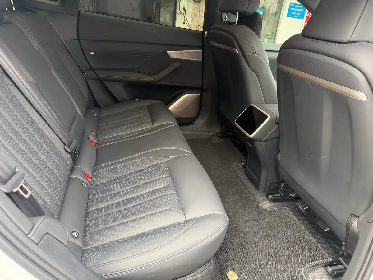 2024 ONVO L60 BEV 60KWH,autocango,china used car exporter,china ev exporter,chinese used car exporter,chinese used ev exporter