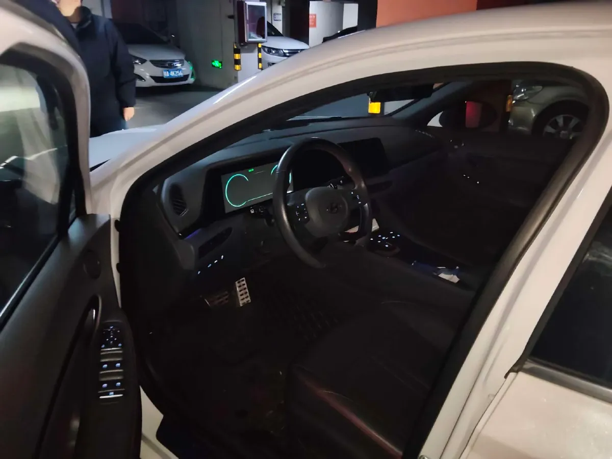 2020 Hyundai Sonata 2.0T 240HP L4 8AT,autocango,china used car exporter,china ev exporter,chinese used car exporter,chinese used ev exporter