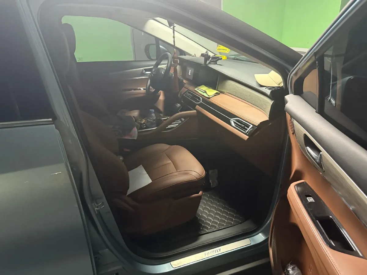 2020 HaiMa 7X 1.6T 195HP L4 6AT,autocango,china used car exporter,china ev exporter,chinese used car exporter,chinese used ev exporter