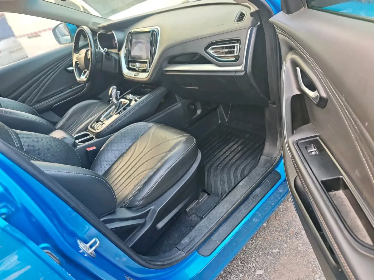 2018 SWM X7 1.5T 156HP L4 6AT,autocango,china used car exporter,china ev exporter,chinese used car exporter,chinese used ev exporter