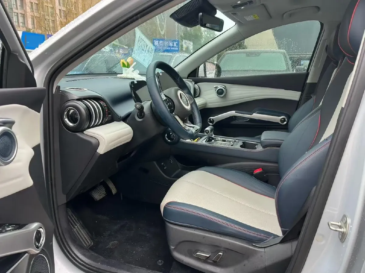 2022 Roewe RX5 MAX 1.5T 181HP L4 6AT,autocango,china used car exporter,china ev exporter,chinese used car exporter,chinese used ev exporter