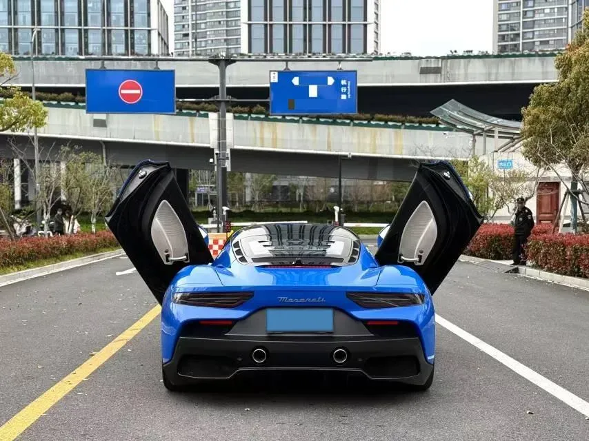 2023 Maserati MC20 3.0T 630HP V6 8DCT,autocango,china used car exporter,china ev exporter,chinese used car exporter,chinese used ev exporter