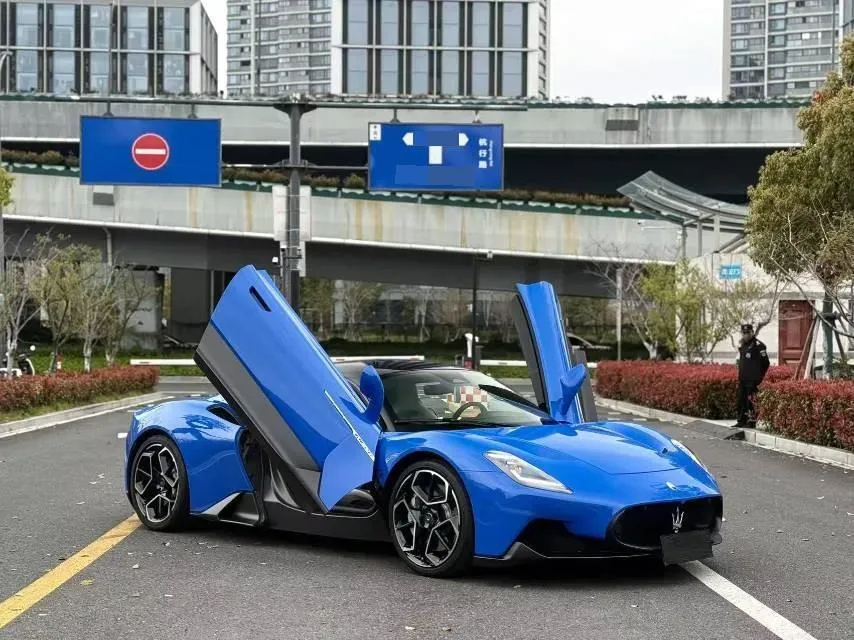 2023 Maserati MC20 3.0T 630HP V6 8DCT,autocango,china used car exporter,china ev exporter,chinese used car exporter,chinese used ev exporter