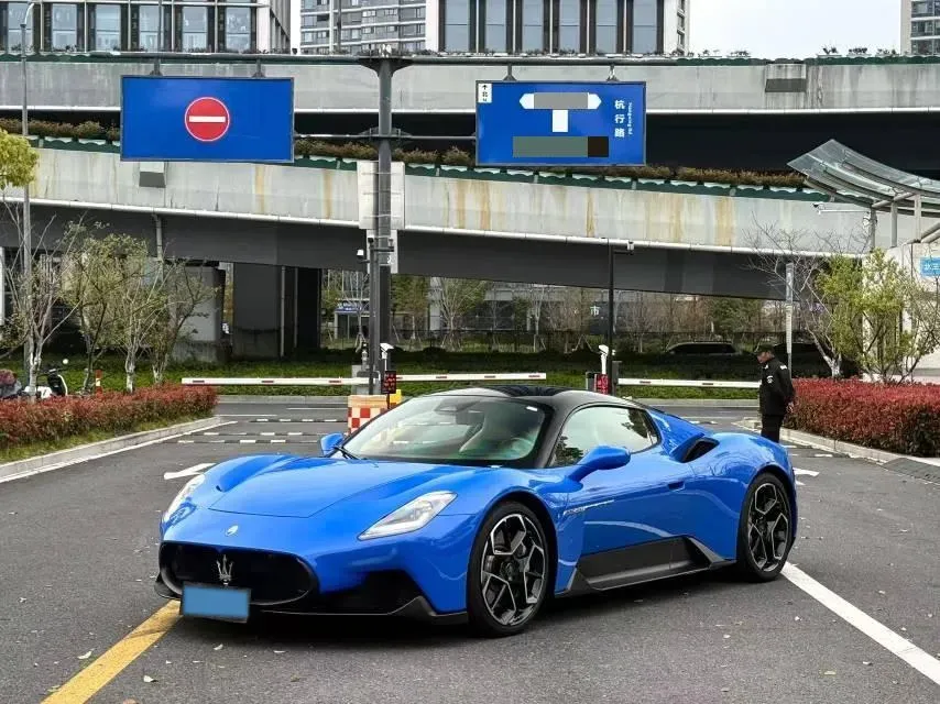2023 Maserati MC20 3.0T 630HP V6 8DCT,autocango,china used car exporter,china ev exporter,chinese used car exporter,chinese used ev exporter