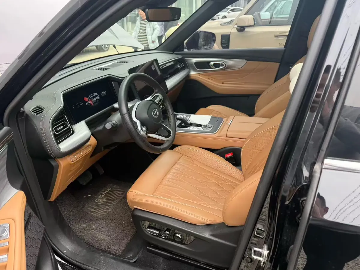 2022 GAC Trumpchi GS8 2.0T 252HP L4 8AT,autocango,china used car exporter,china ev exporter,chinese used car exporter,chinese used ev exporter