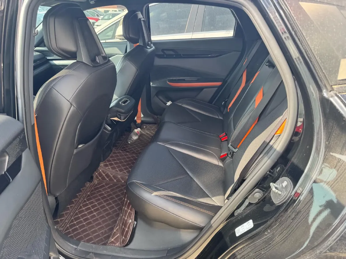 2022 ChangAn UNI-V 1.5T 188HP L4 7DCT,autocango,china used car exporter,china ev exporter,chinese used car exporter,chinese used ev exporter