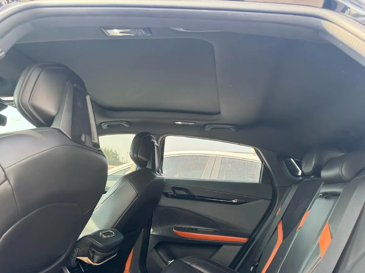 2022 ChangAn UNI-V 1.5T 188HP L4 7DCT,autocango,china used car exporter,china ev exporter,chinese used car exporter,chinese used ev exporter