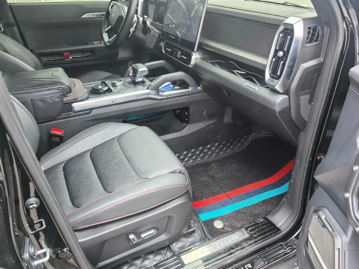 2023 Jetour Traveller 2.0T 254HP L4 7DCT,autocango,china used car exporter,china ev exporter,chinese used car exporter,chinese used ev exporter