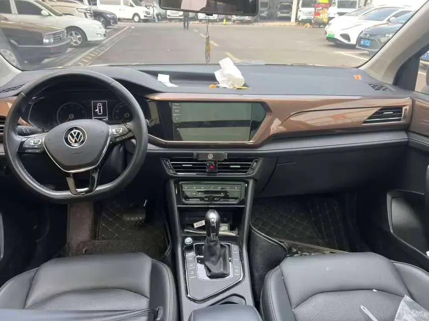 2021 Volkswagen Tharu 1.4T 150HP L4 7DCT,autocango,china used car exporter,china ev exporter,chinese used car exporter,chinese used ev exporter