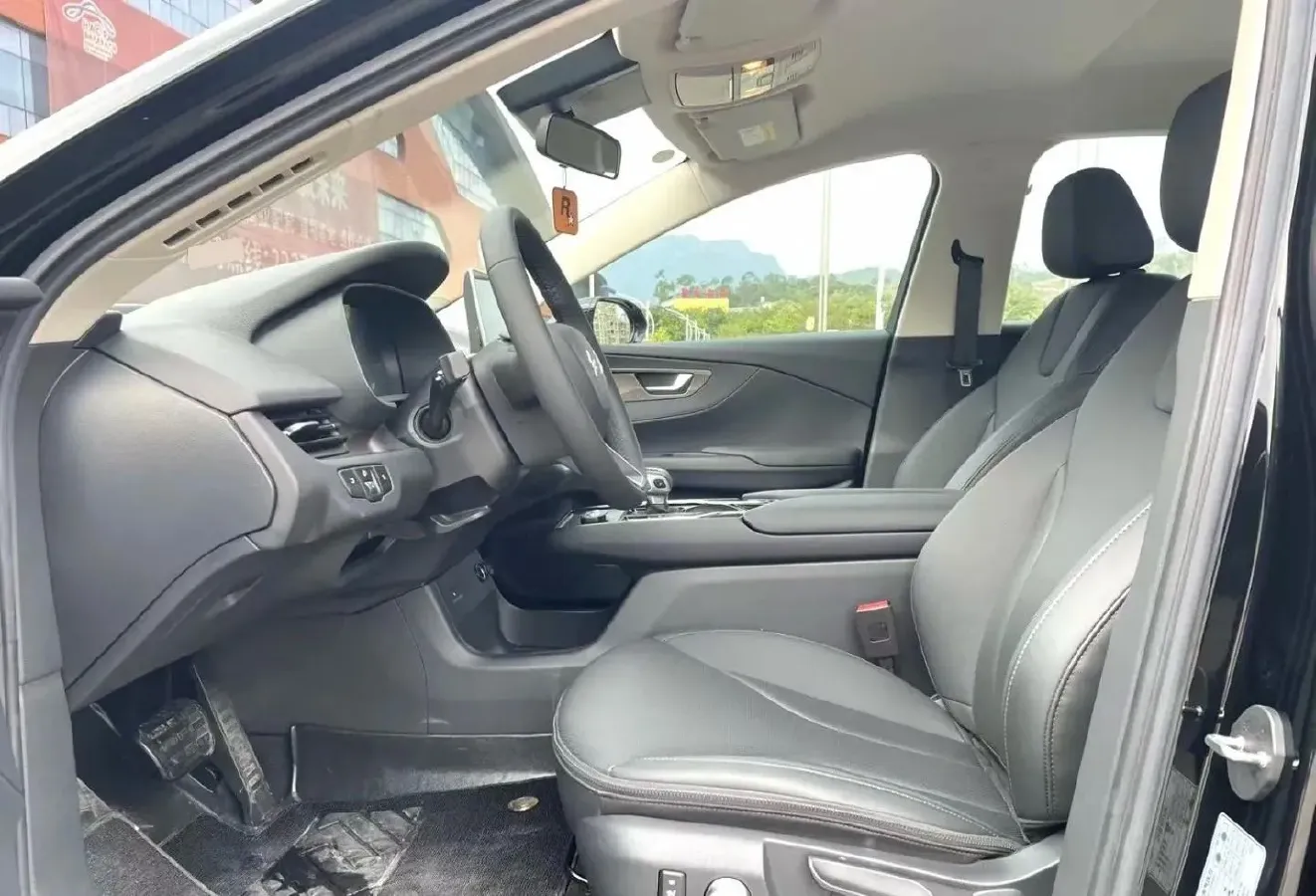 2023 HongQi E-QM5 BEV 54KWH,autocango,china used car exporter,china ev exporter,chinese used car exporter,chinese used ev exporter