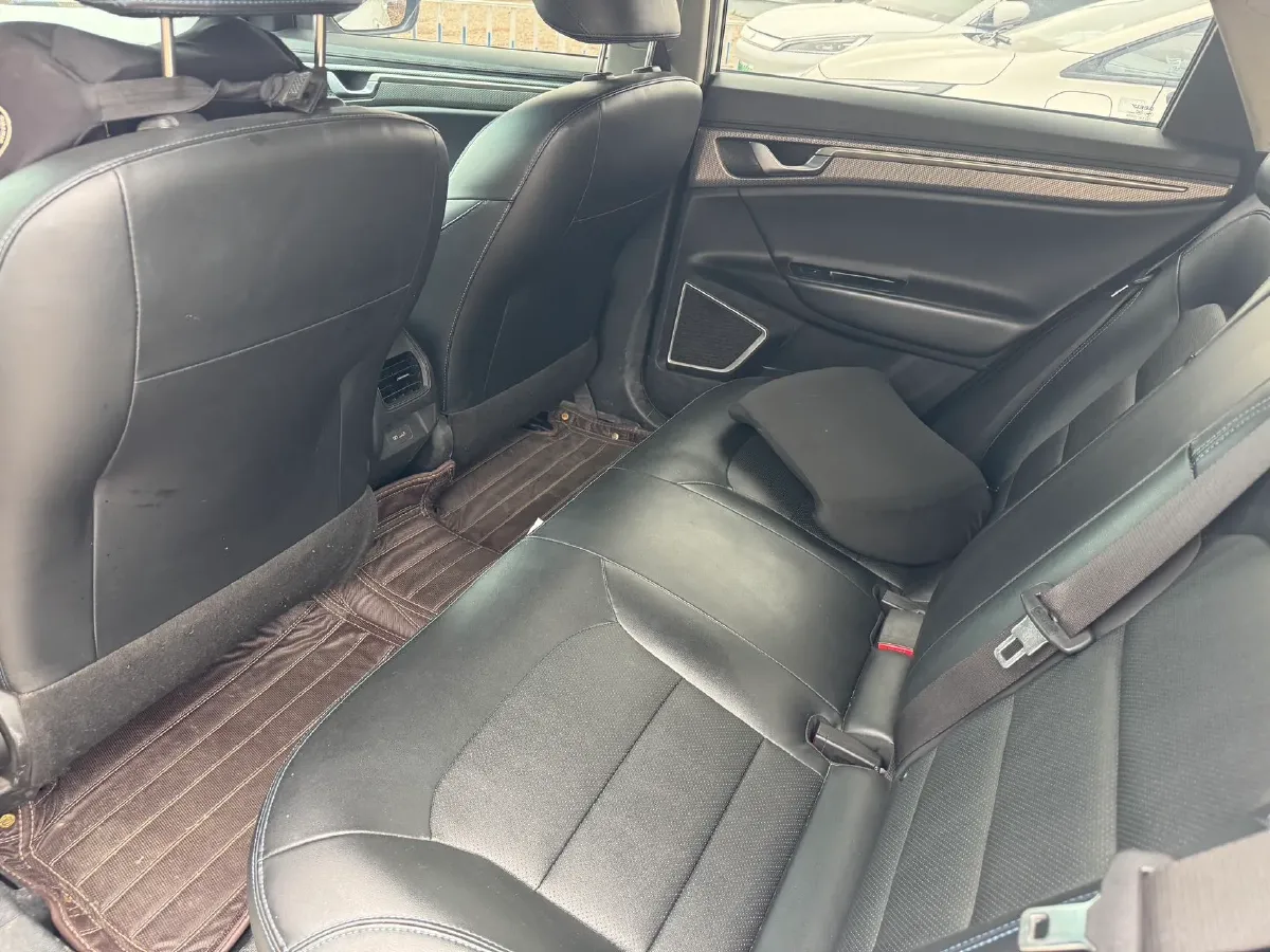 2022 Livan Maple 60s PRO BEV 52.56KWH,autocango,china used car exporter,china ev exporter,chinese used car exporter,chinese used ev exporter