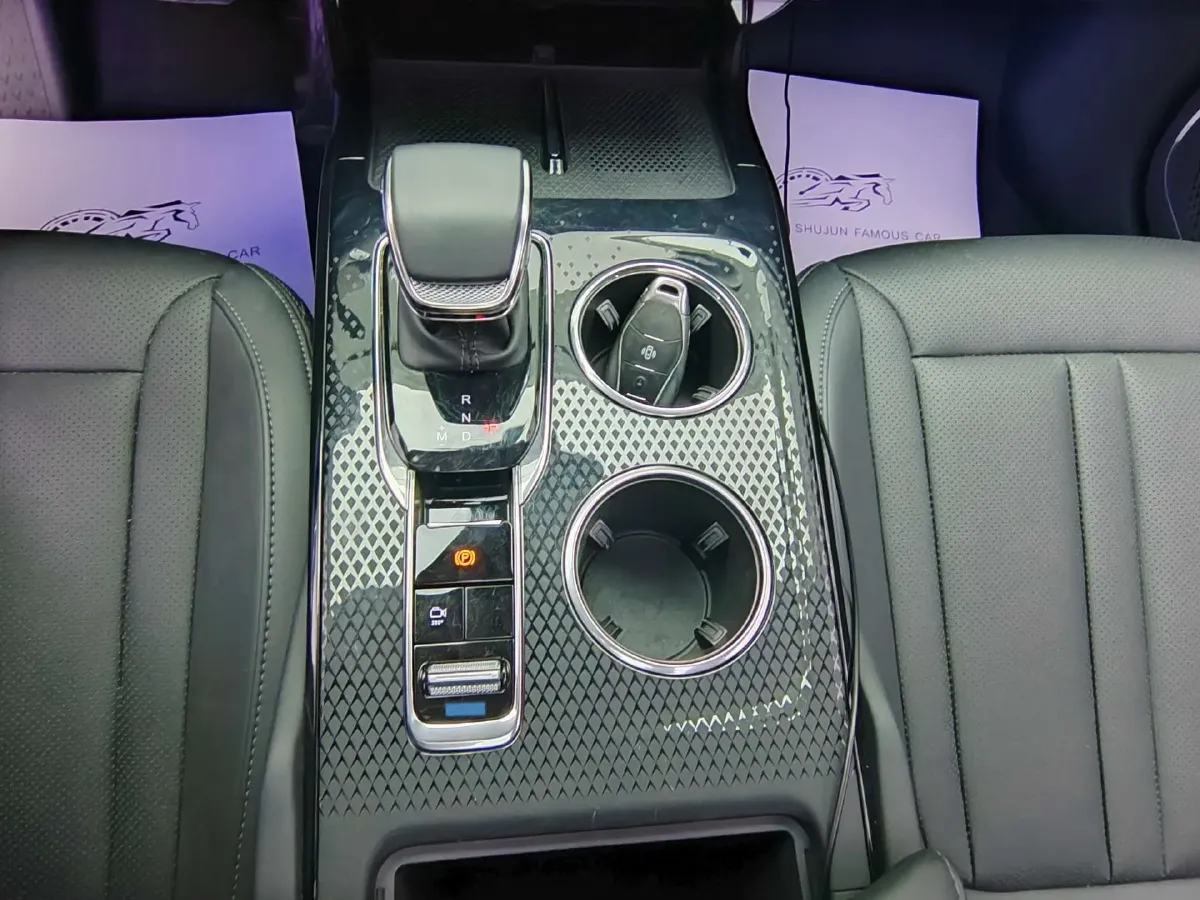 2023 HongQi HS3 1.5T 169HP L4 7DCT,autocango,china used car exporter,china ev exporter,chinese used car exporter,chinese used ev exporter