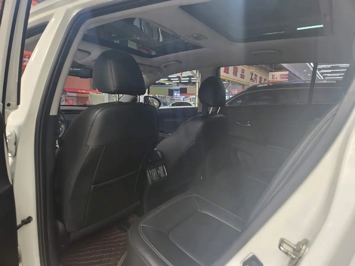 2016 Kia Sportage R 2.0L 165HP L4 6AT,autocango,china used car exporter,china ev exporter,chinese used car exporter,chinese used ev exporter