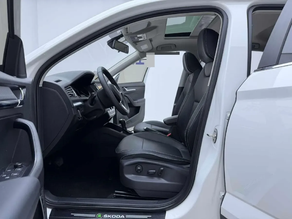 2021 Skoda Kamiq 1.5L 112HP L4 6AT,autocango,china used car exporter,china ev exporter,chinese used car exporter,chinese used ev exporter