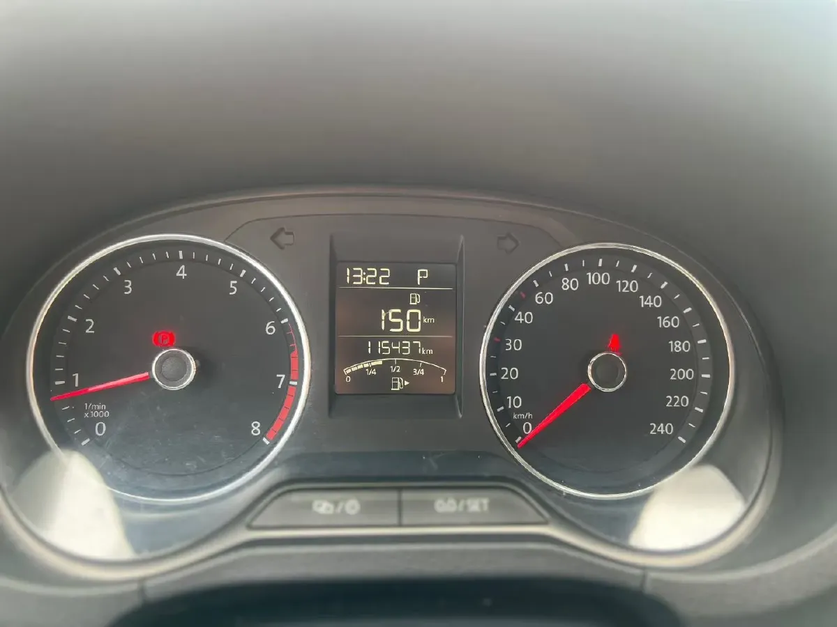 2016 Volkswagen Polo 1.6L 110HP L4 6AT,autocango,china used car exporter,china ev exporter,chinese used car exporter,chinese used ev exporter