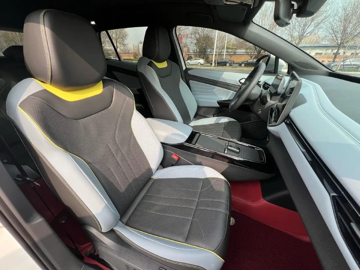 2025 Volkswagen ID.4 X BEV 52.8KWH,autocango,china used car exporter,china ev exporter,chinese used car exporter,chinese used ev exporter