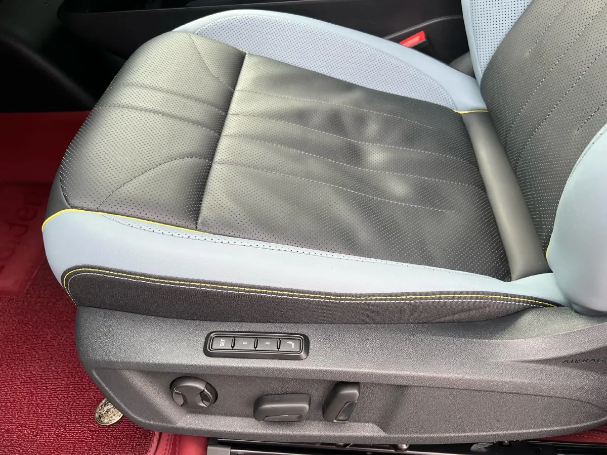 2025 Volkswagen ID.4 X BEV 52.8KWH,autocango,china used car exporter,china ev exporter,chinese used car exporter,chinese used ev exporter