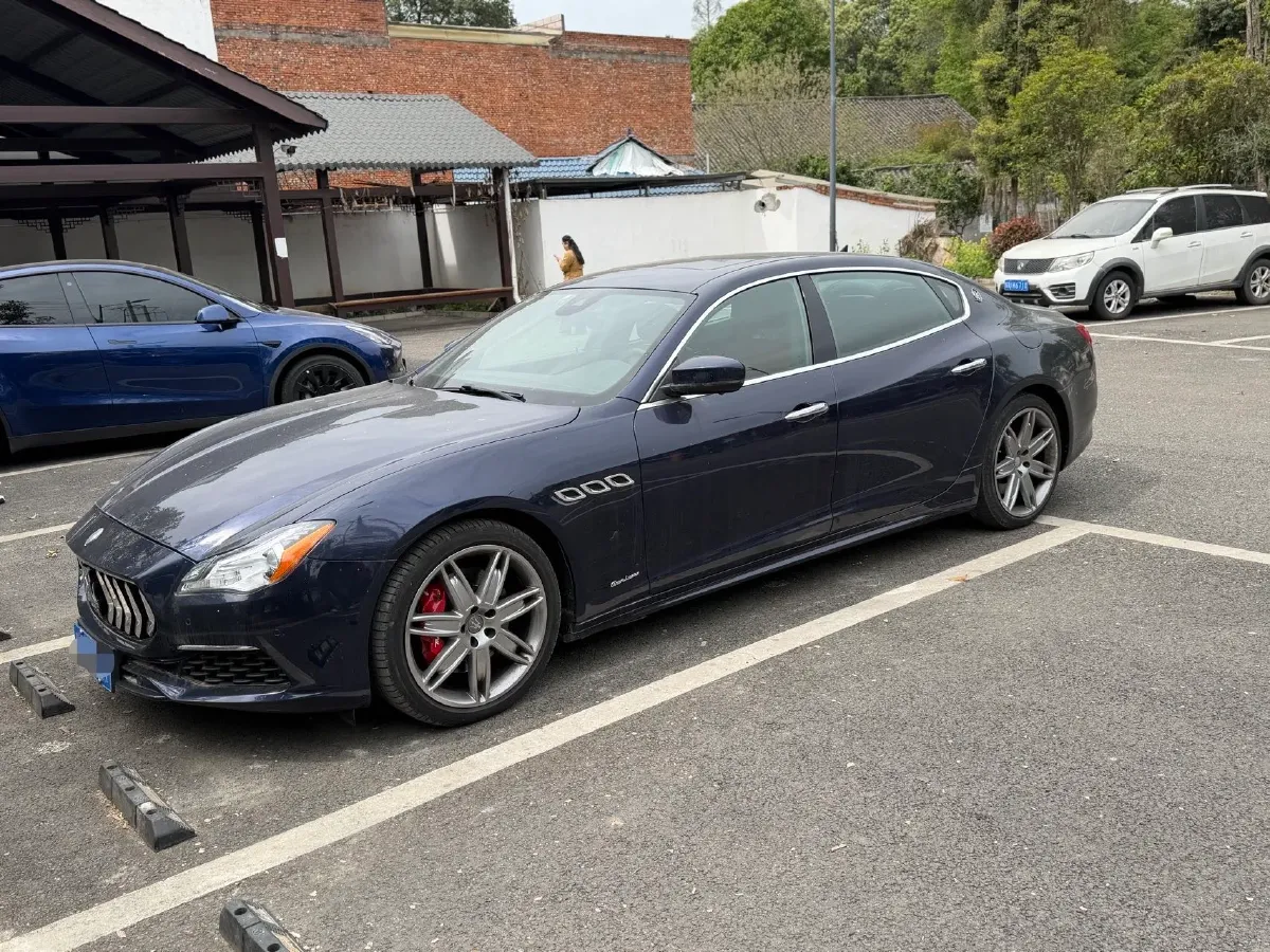 2017 Maserati Quattroporte 3.0T 350HP V6 8AT,autocango,china used car exporter,china ev exporter,chinese used car exporter,chinese used ev exporter