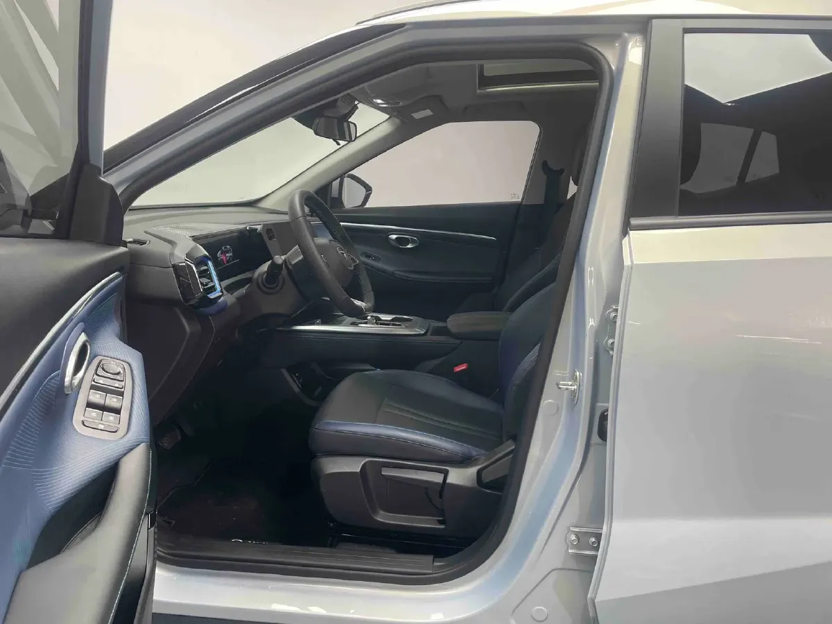 2023 GAC Trumpchi GS3 1.5T 177HP L4 7DCT,autocango,china used car exporter,china ev exporter,chinese used car exporter,chinese used ev exporter