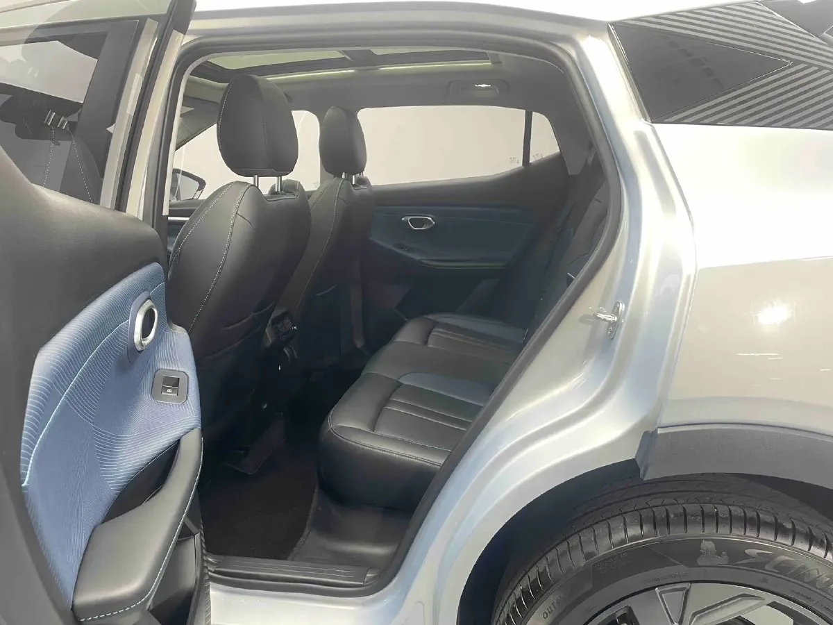 2023 GAC Trumpchi GS3 1.5T 177HP L4 7DCT,autocango,china used car exporter,china ev exporter,chinese used car exporter,chinese used ev exporter