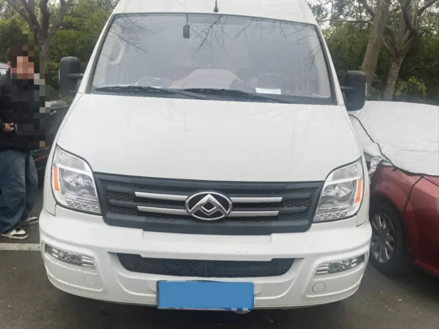 2023 MAXUS XinTu V80 2.0T 139HP L4 6MT,autocango,china used car exporter,china ev exporter,chinese used car exporter,chinese used ev exporter