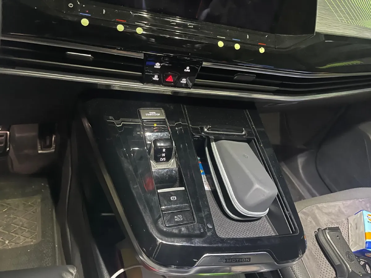 2021 Volkswagen Talagon 2.0T 220HP L4 7DCT,autocango,china used car exporter,china ev exporter,chinese used car exporter,chinese used ev exporter