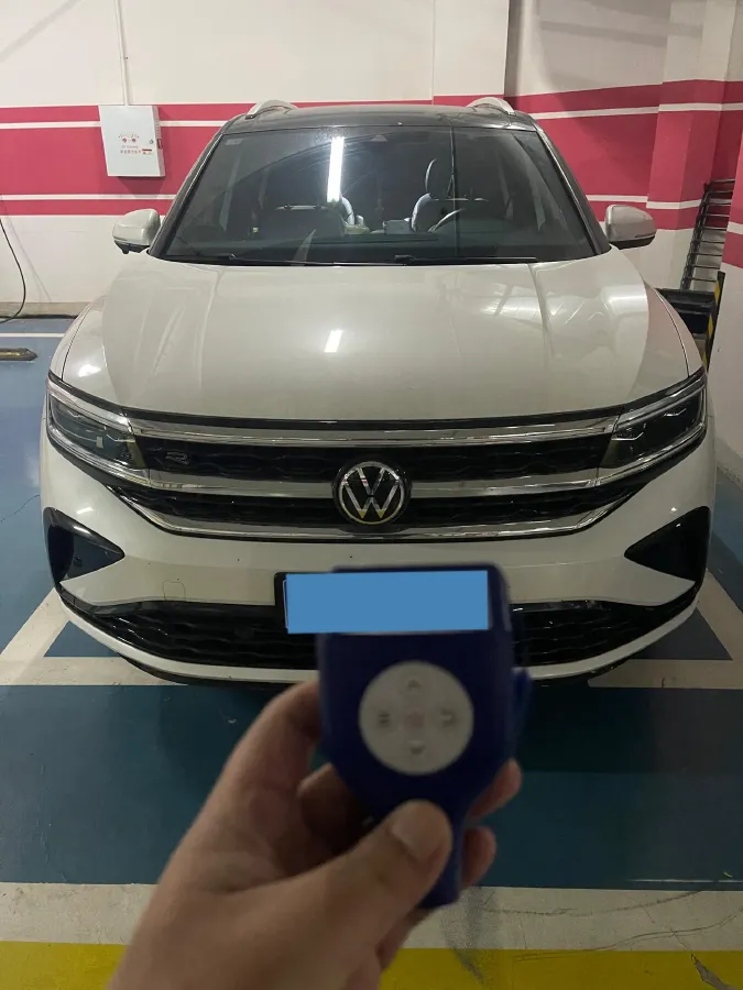 2021 Volkswagen Talagon 2.0T 220HP L4 7DCT,autocango,china used car exporter,china ev exporter,chinese used car exporter,chinese used ev exporter
