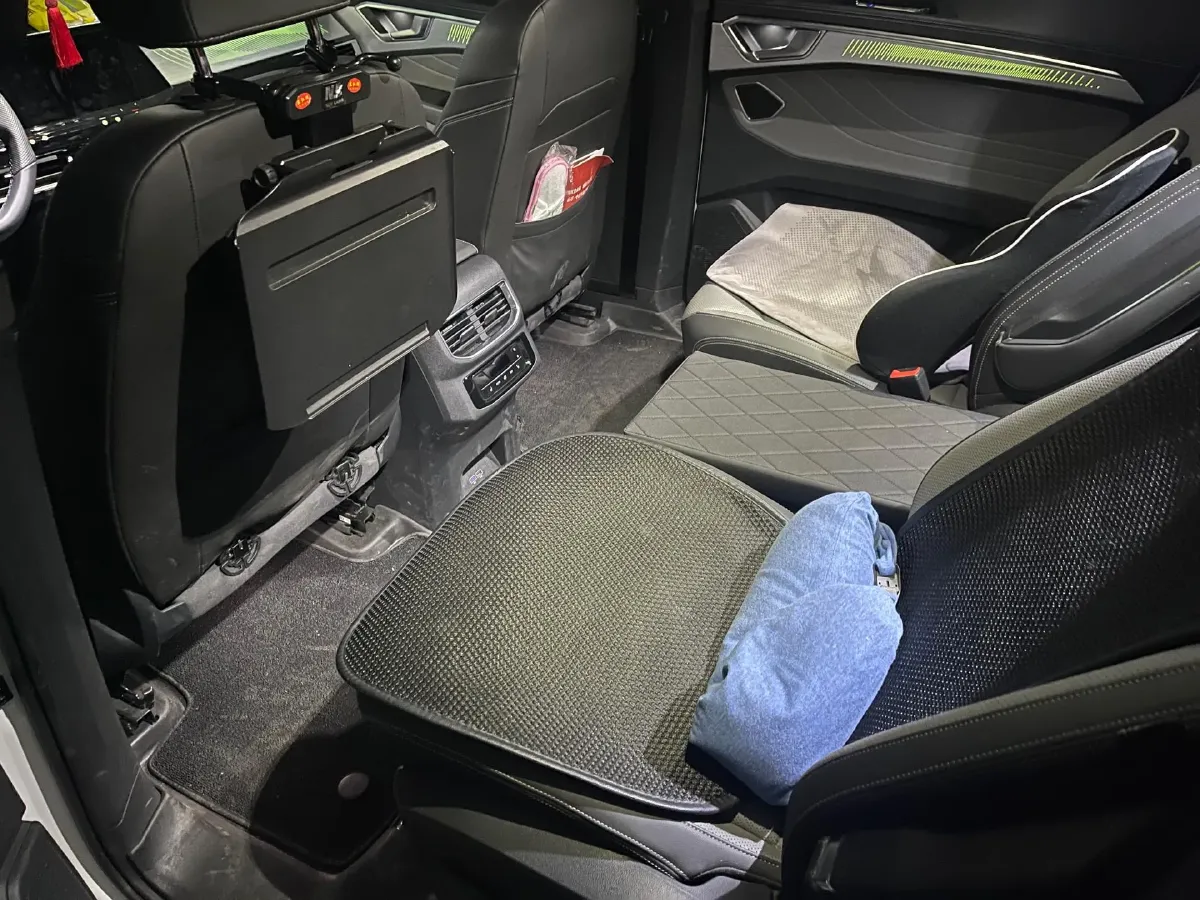 2021 Volkswagen Talagon 2.0T 220HP L4 7DCT,autocango,china used car exporter,china ev exporter,chinese used car exporter,chinese used ev exporter