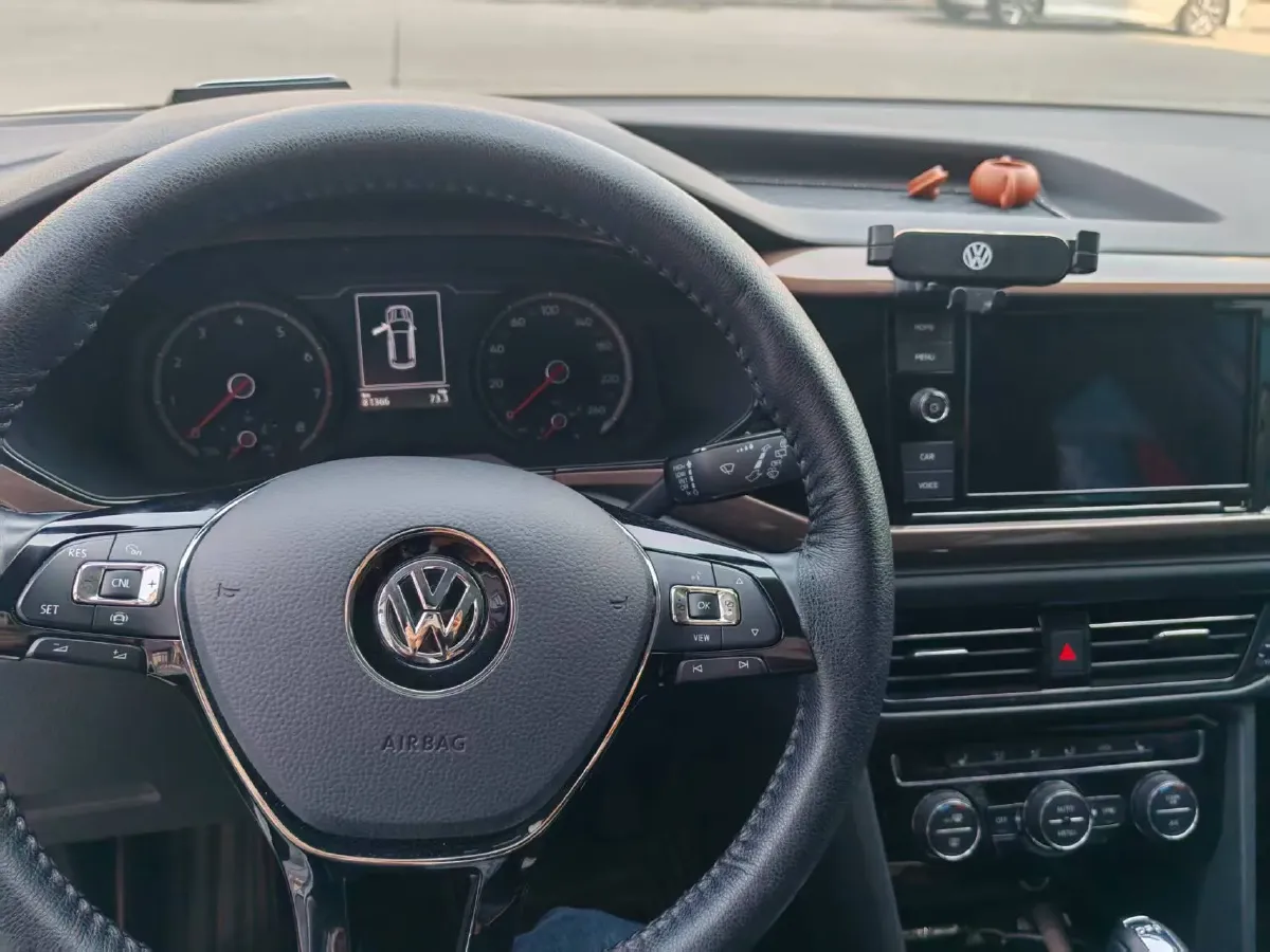 2019 MINI MINI 1.5T 102HP L3 7DCT,autocango,china used car exporter,china ev exporter,chinese used car exporter,chinese used ev exporter