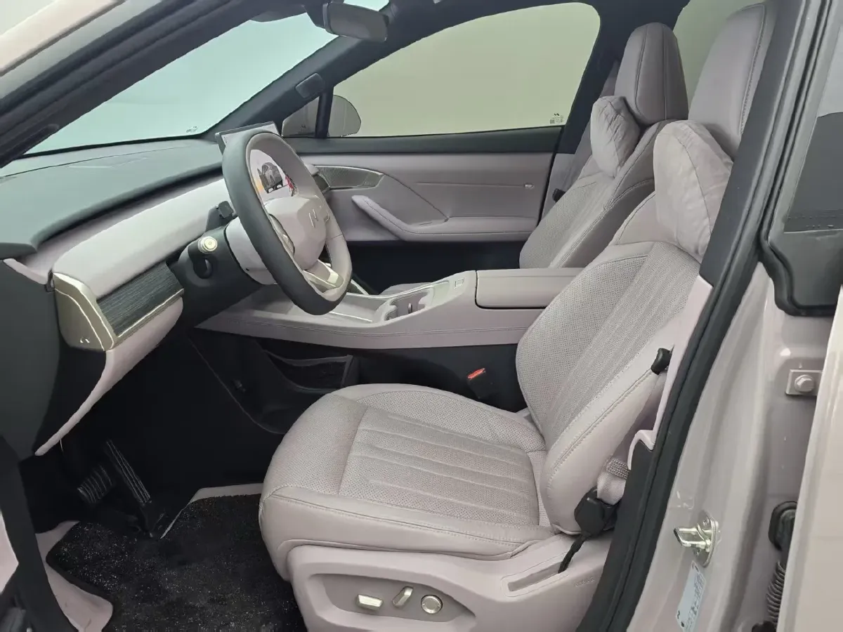 2024 ONVO L60 BEV 60KWH,autocango,china used car exporter,china ev exporter,chinese used car exporter,chinese used ev exporter