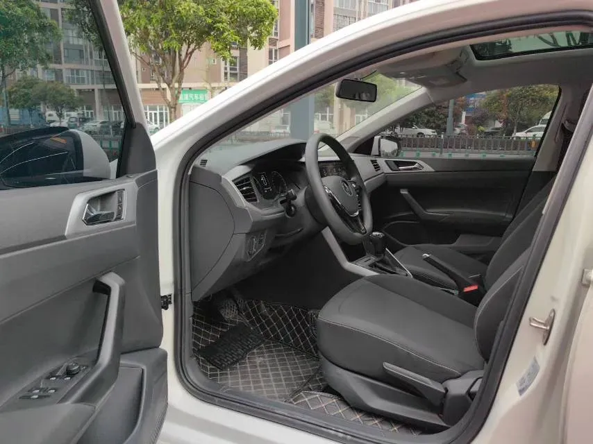 2021 Bestune T55 1.5T 169HP L4 7DCT,autocango,china used car exporter,china ev exporter,chinese used car exporter,chinese used ev exporter