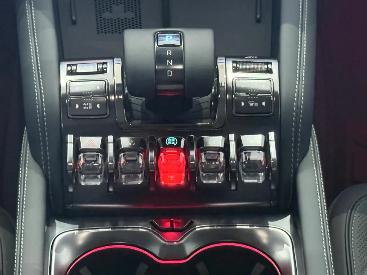 2023 FangChengBao Bao 5 1.5T 194HP L4 E-CVT PHEV 31.8KWH,autocango,china used car exporter,china ev exporter,chinese used car exporter,chinese used ev exporter